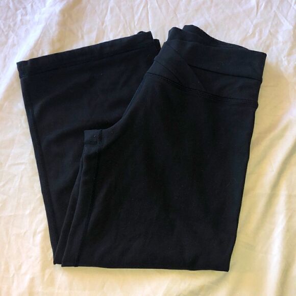 Pants - ✨Lululemon Astro crop 043  